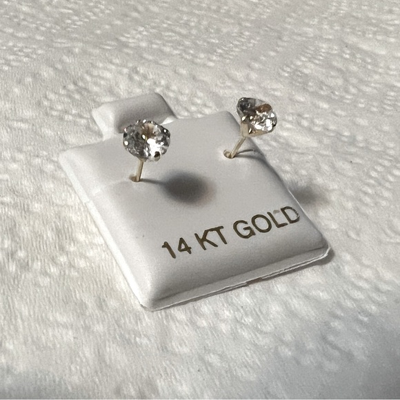 5mm 14k white Cz round cut yellow Italian gold - Picture 1 of 3